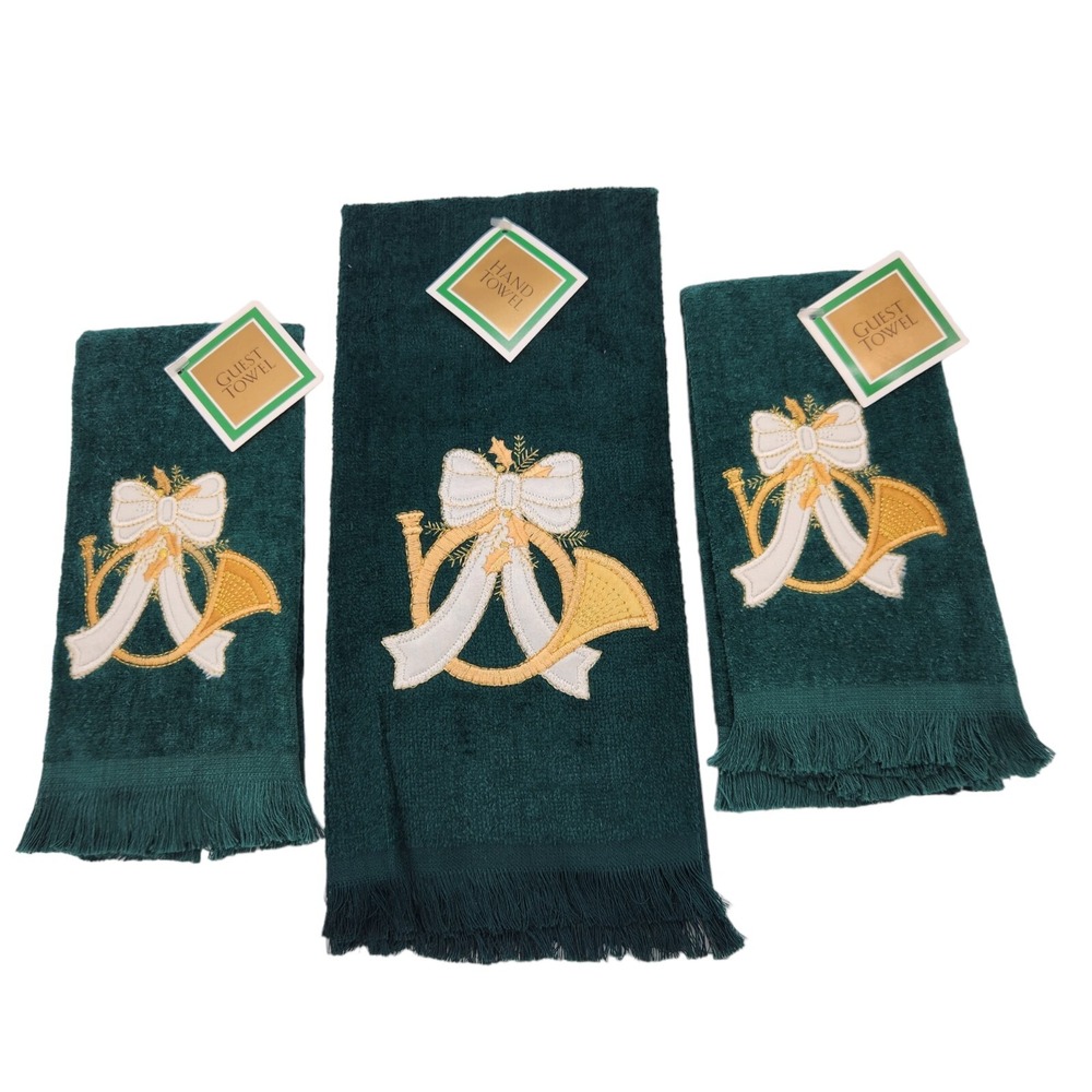 Vintage Terry Velour Embroidered Guest Hand Towel Set Christmas Lot of 3 #4